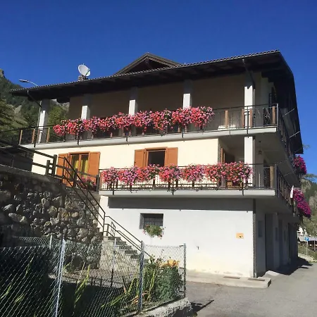 La Casa Fiorita Apartment *